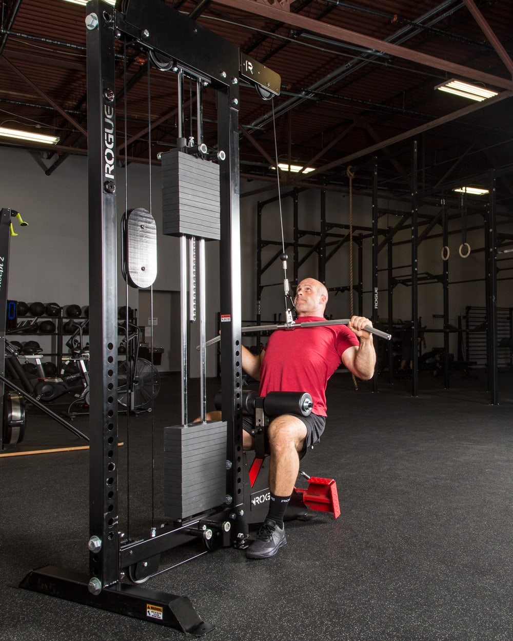 Lat sales pulldown station